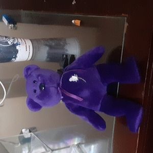 Its the princess Diana's memorial beanie baby